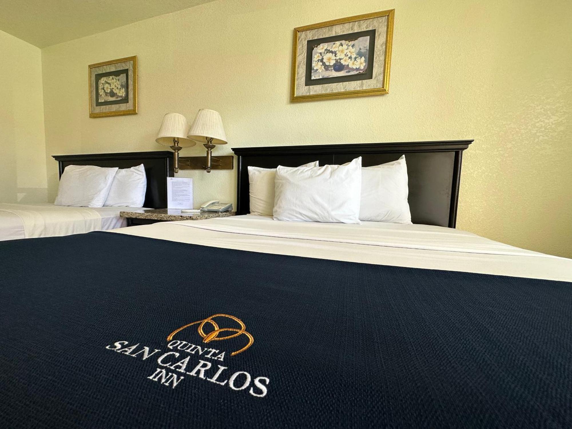 Hotel Quinta San Carlos Inn Manuel Valdez Екстериор снимка